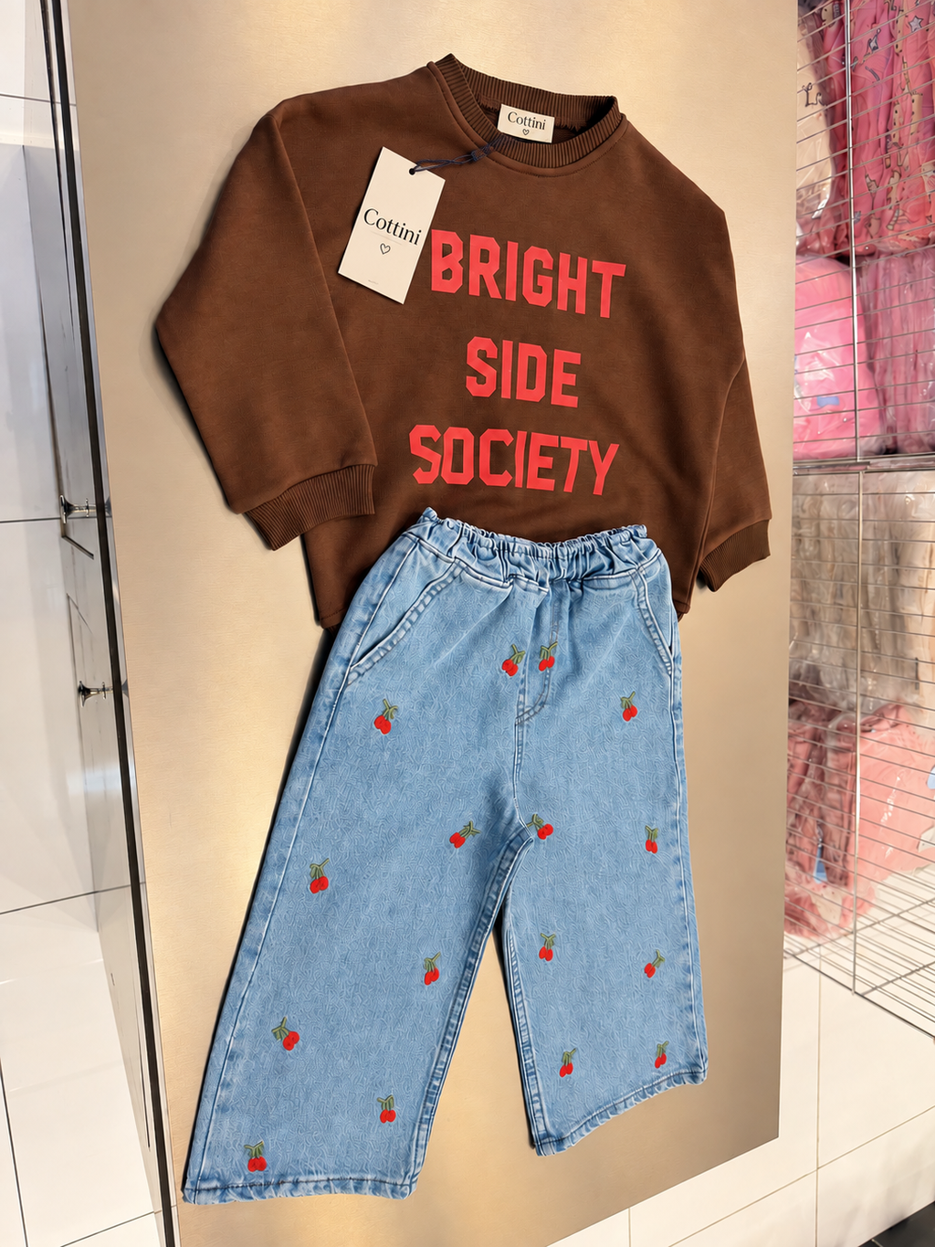 Bright Side Cherry Denim Set – Bruin | 2-delig